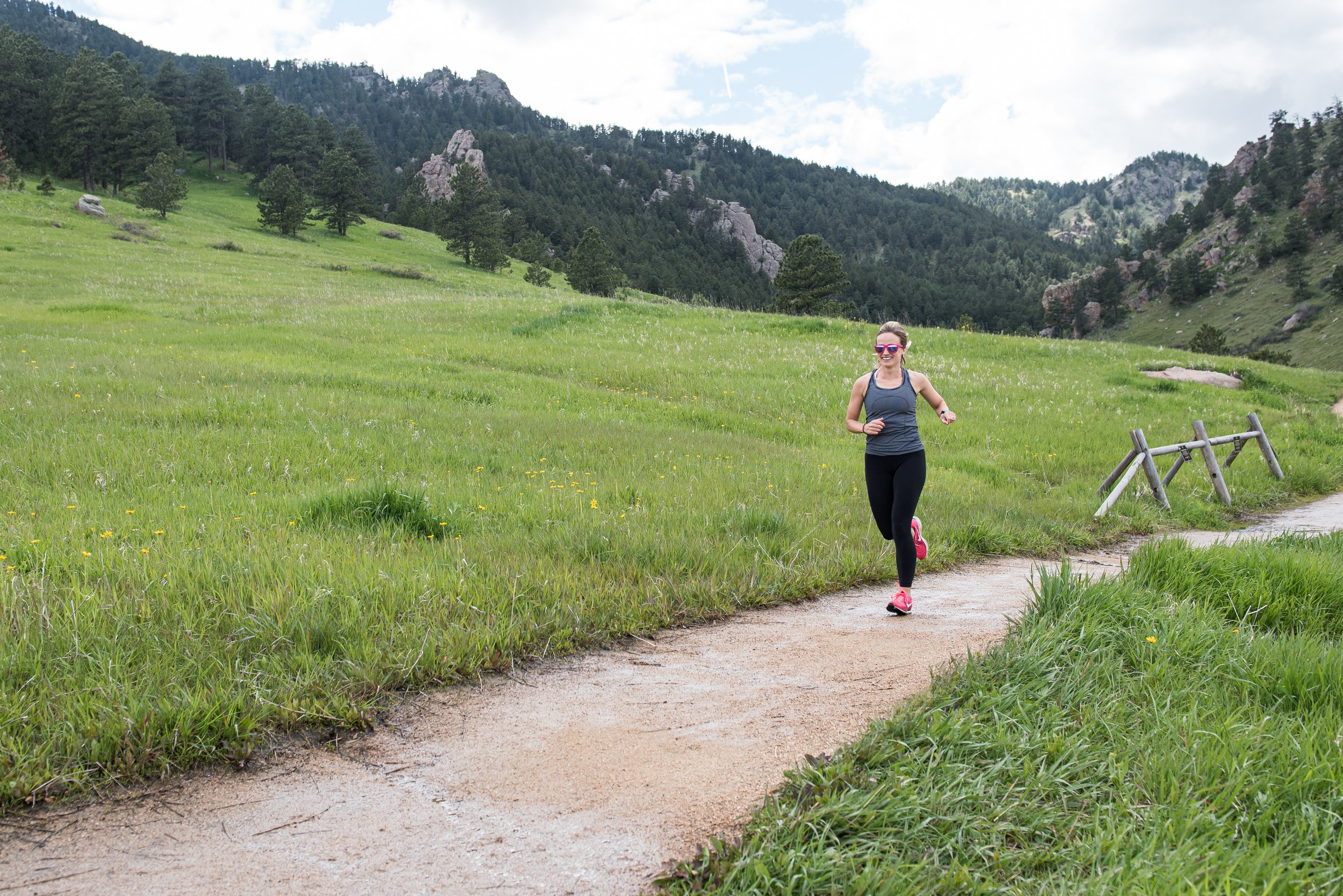How to exercise on vacation without ruining vacation | runner in chautaqua park boulder colorado