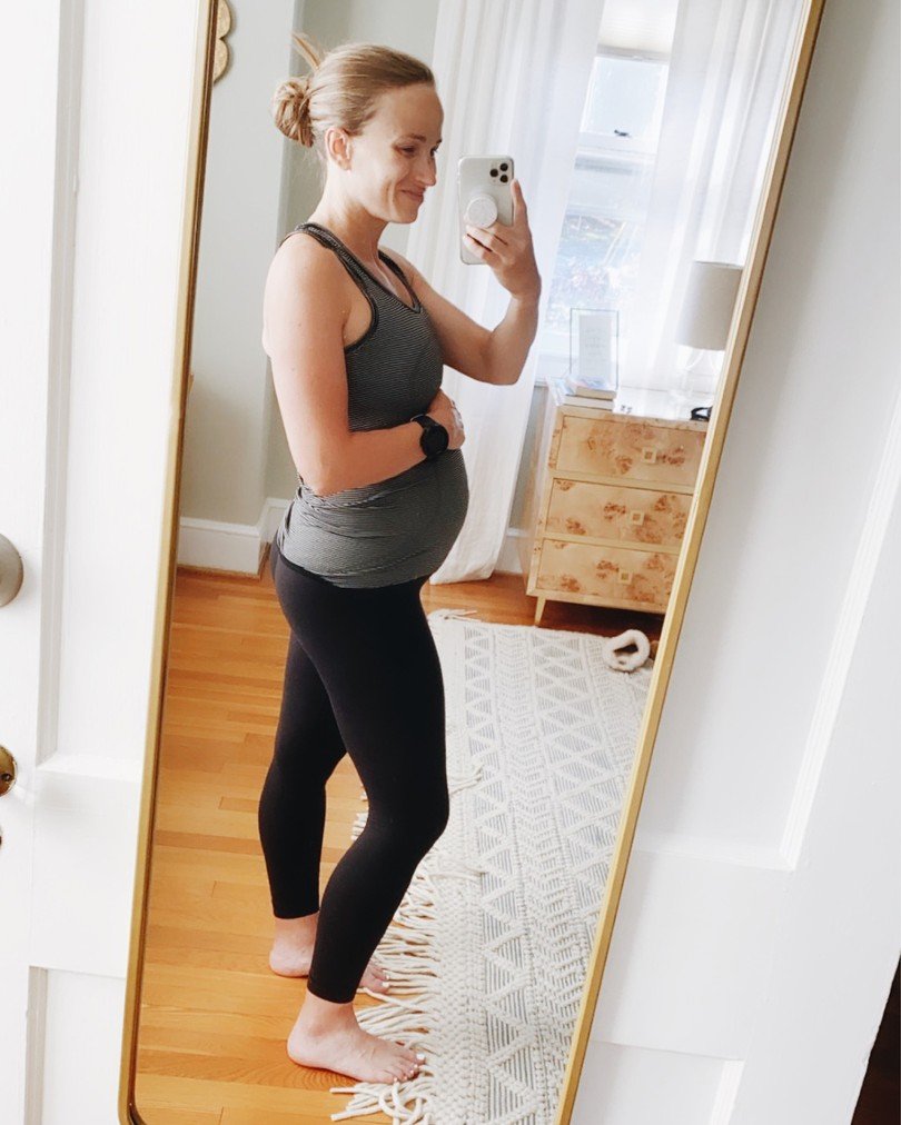 Pregnancy Workout Outfits