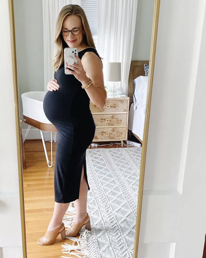 Pregnancy Wardrobe Must Haves comfy shoes
