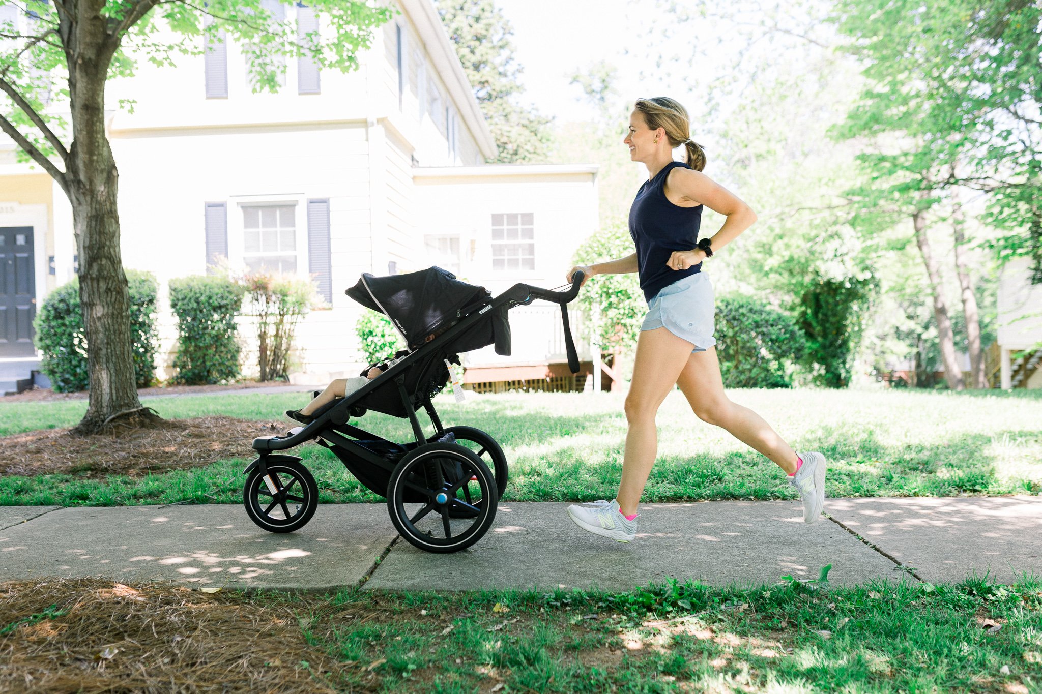 Guinness Fjendtlig form Thule Urban Glide 2 Jogging Stroller Review - A Foodie Stays Fit