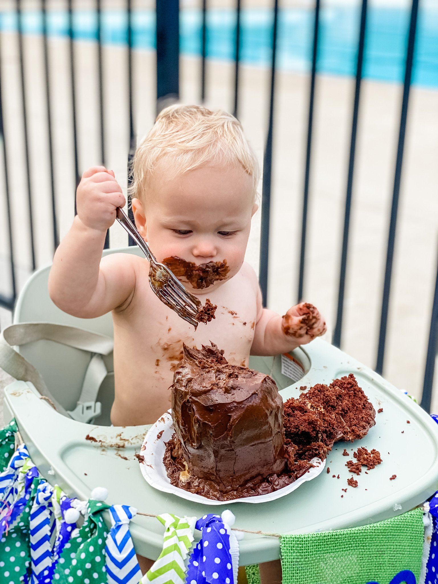 Baby destroying cake